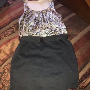 Super Cute Dress w/Belt (Size Medium)